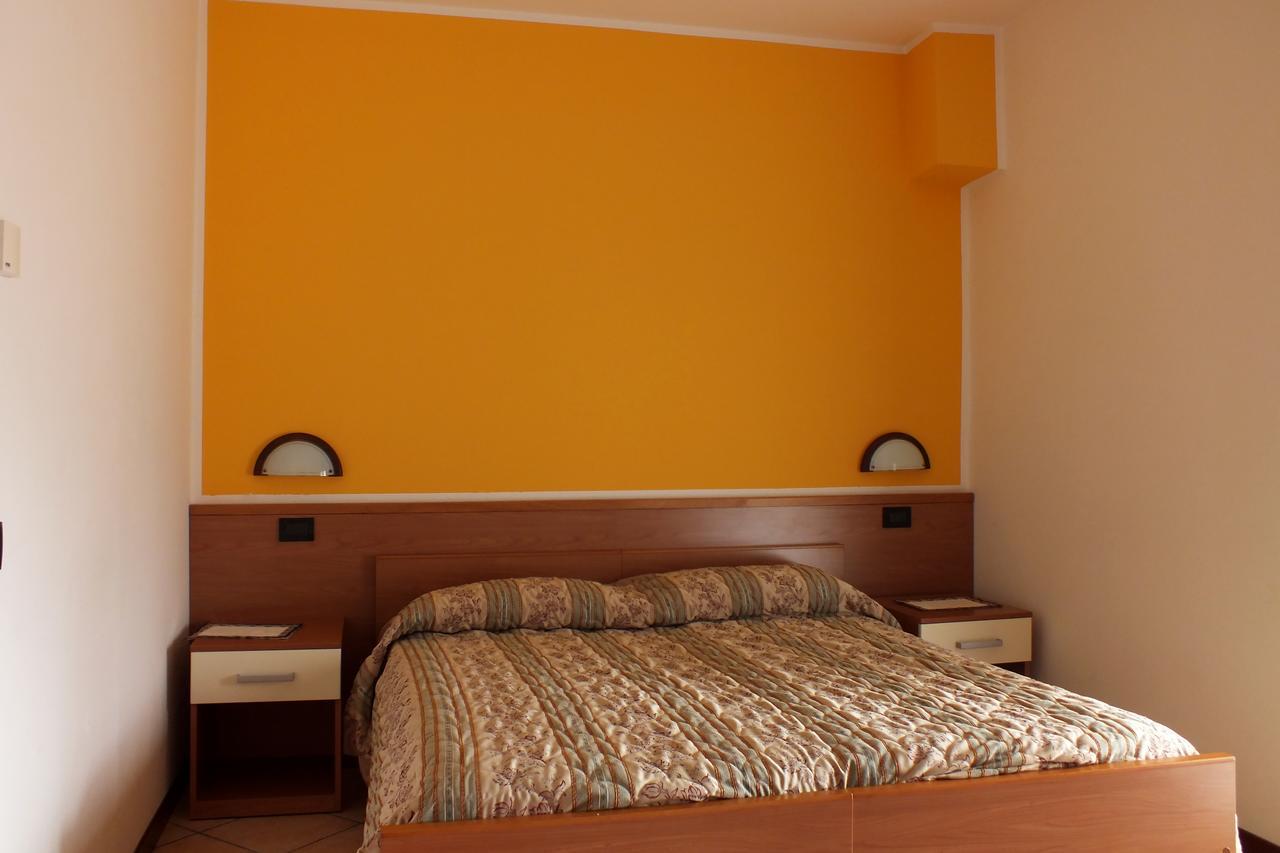 Albergo Ristorante Innocenti Ardenno Luaran gambar