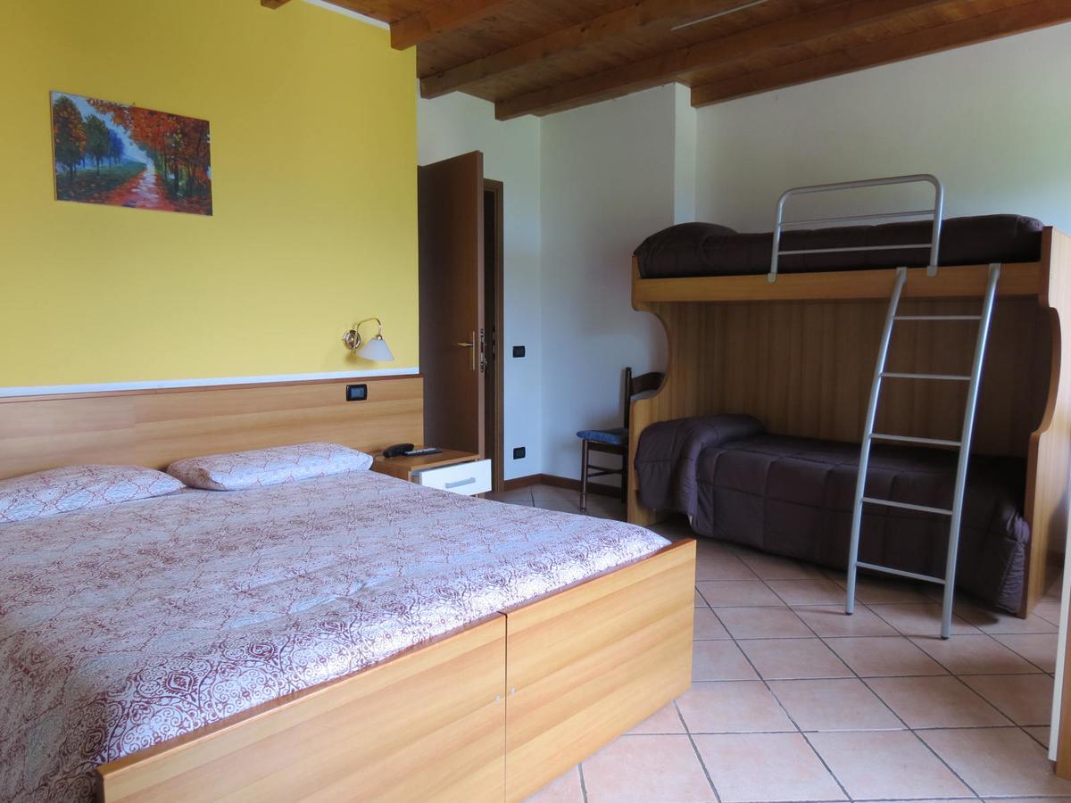 Albergo Ristorante Innocenti Ardenno Luaran gambar